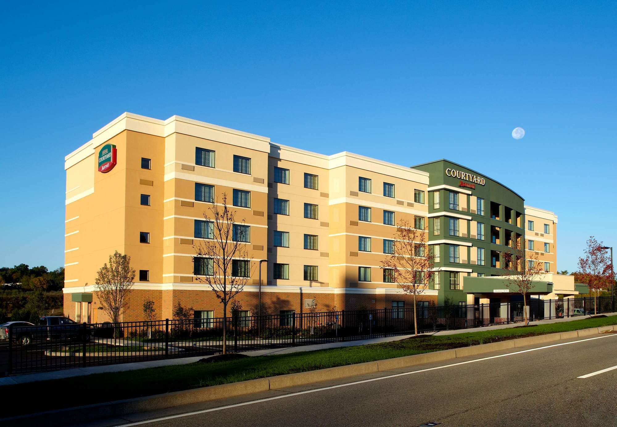Hotel Courtyard Pittsburgh Settlers Ridge/Robinson Township Imperial Exterior foto